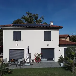 https://lolivier-mornant.hotels-rhonealpes.com