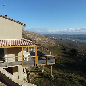 https://le-saint-jo-mauves.hotels-rhonealpes.com